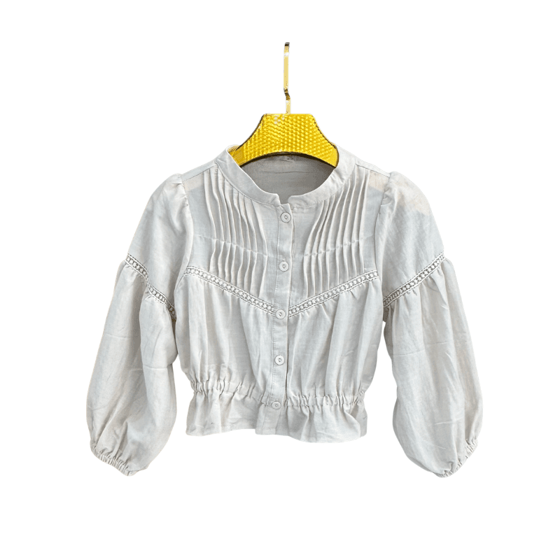 Blouse fille plissée à dentelle – Gris perle
